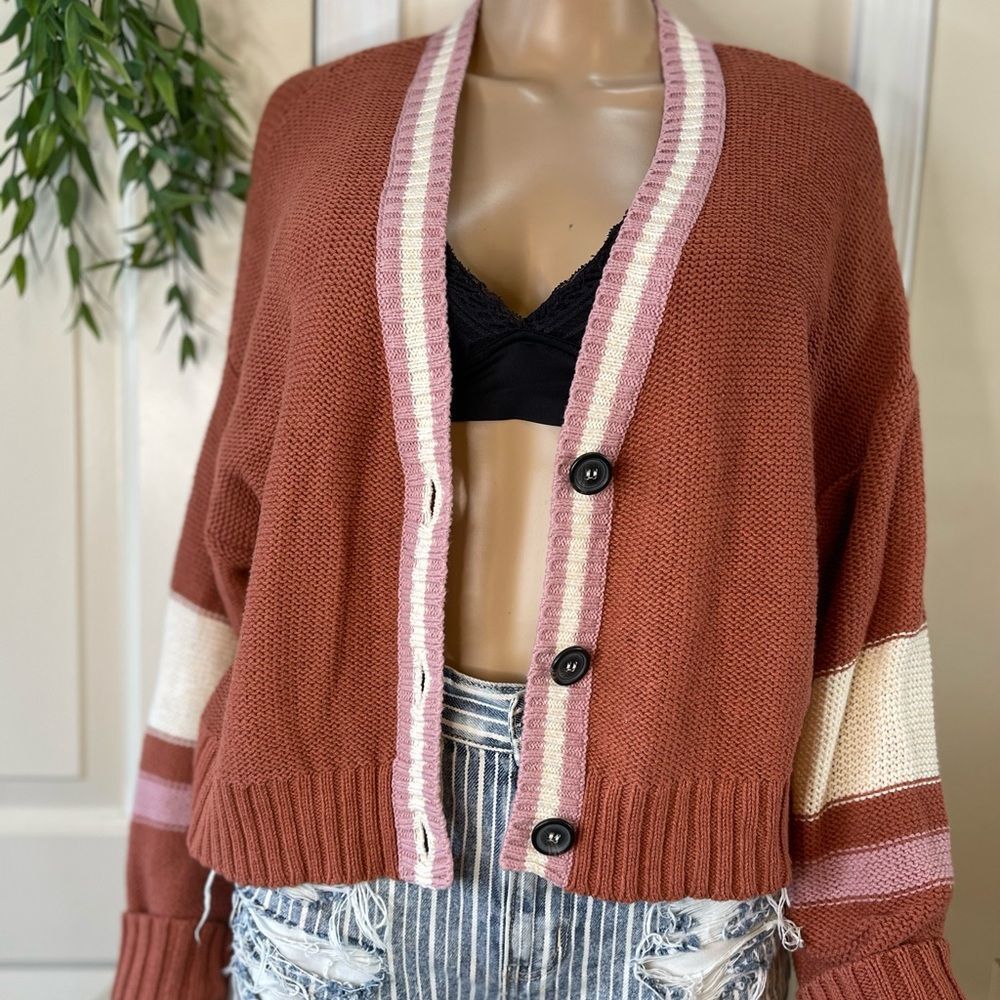 American eagle size XL vintage button cardigan